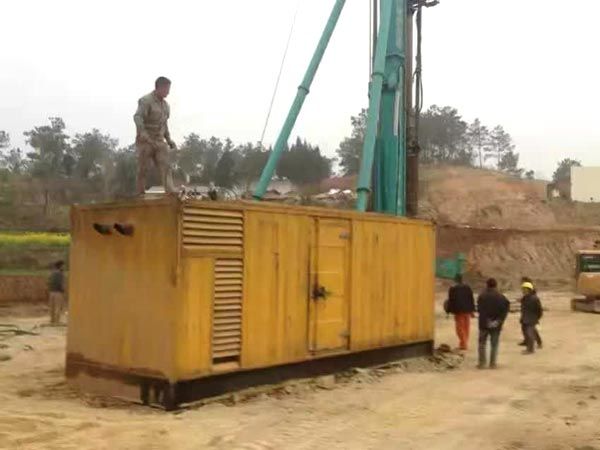 闻喜如何判断水冷式机油散热器密封件是否需要更换？